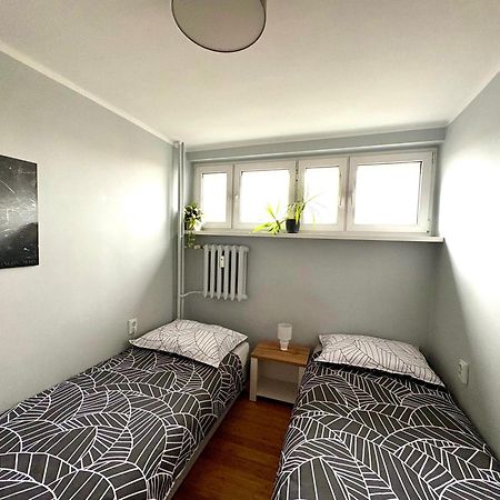 Apartament Z Widokiem Na Spodek カトヴィツェ エクステリア 写真