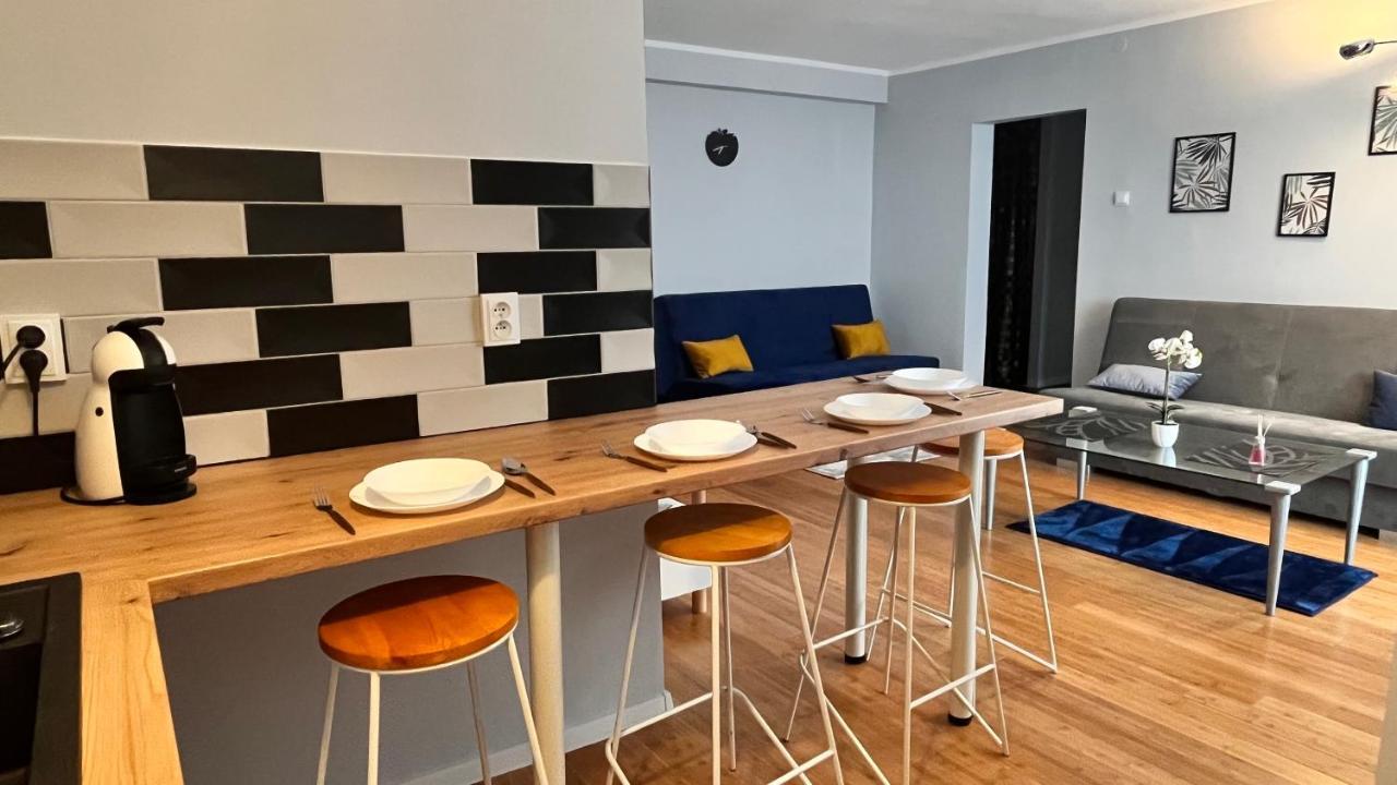 Apartament Z Widokiem Na Spodek カトヴィツェ エクステリア 写真
