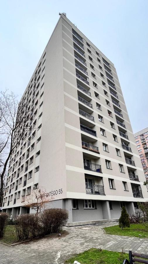 Apartament Z Widokiem Na Spodek カトヴィツェ エクステリア 写真